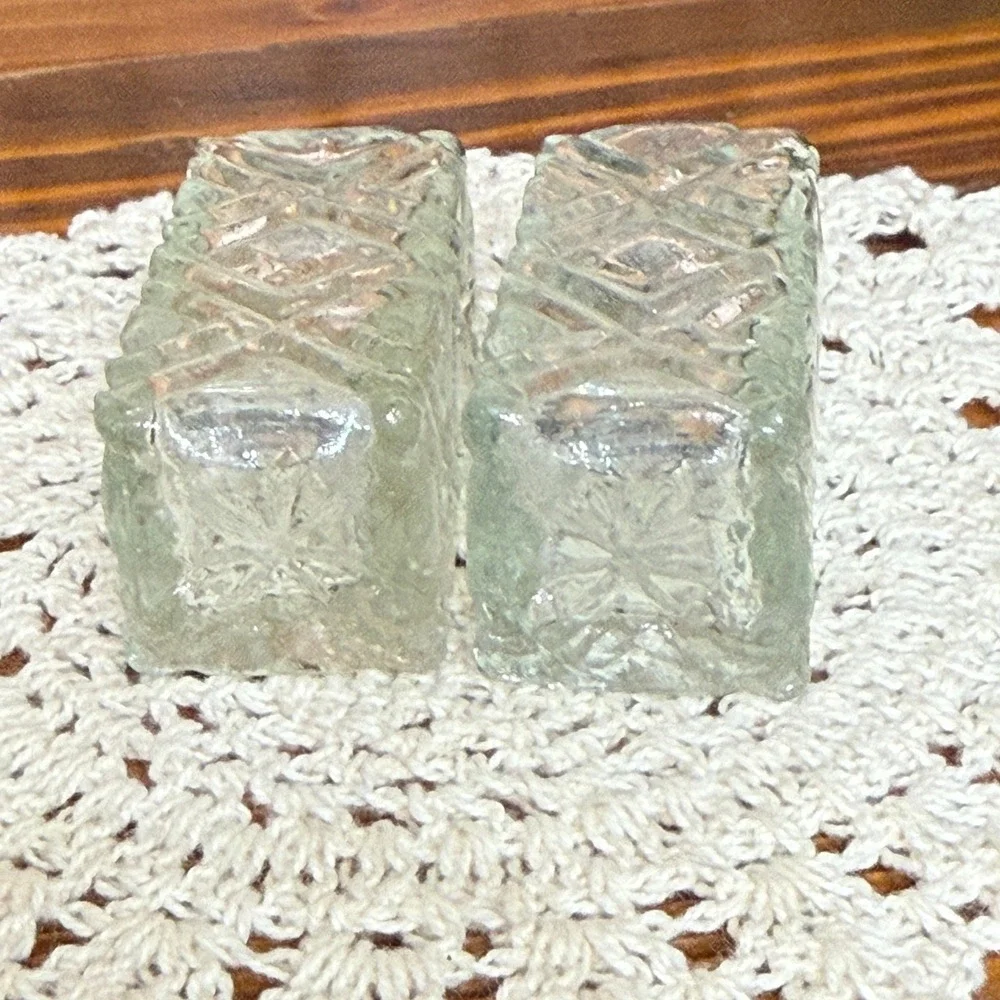 Vintage Quilted Glass Salt Pepper Shakers Clear Good